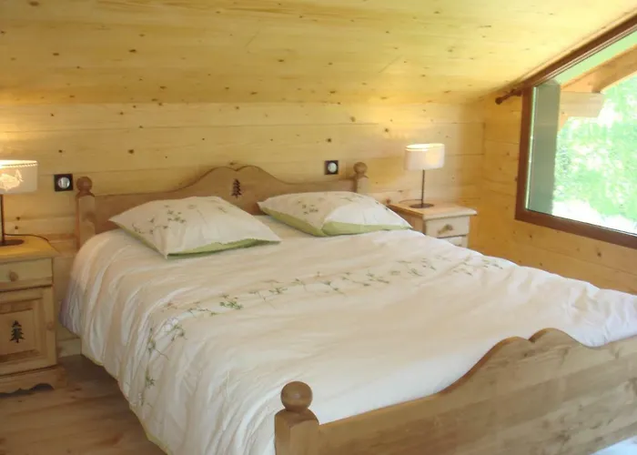 Elisa Domek alpejski